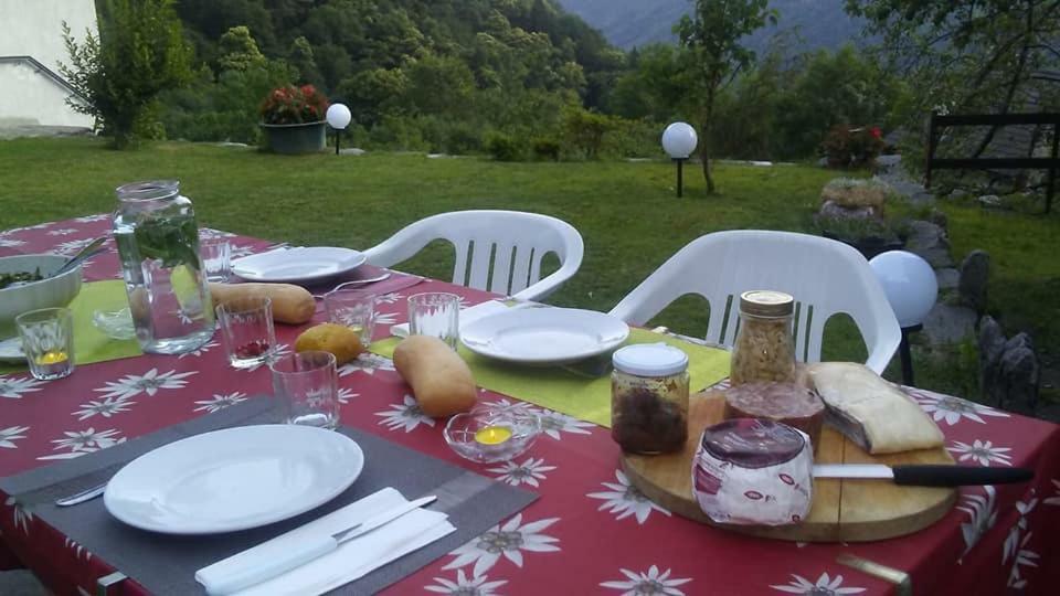 Casa Zizi Villa Crodo Eksteriør bilde